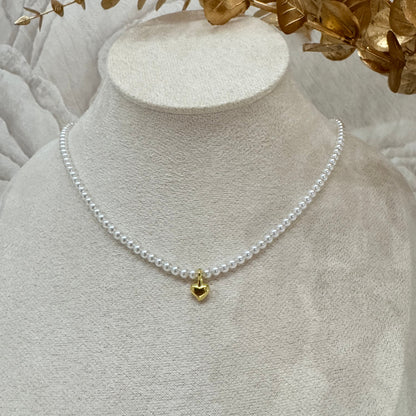 Pearly Heart Necklace - Armona jewelry